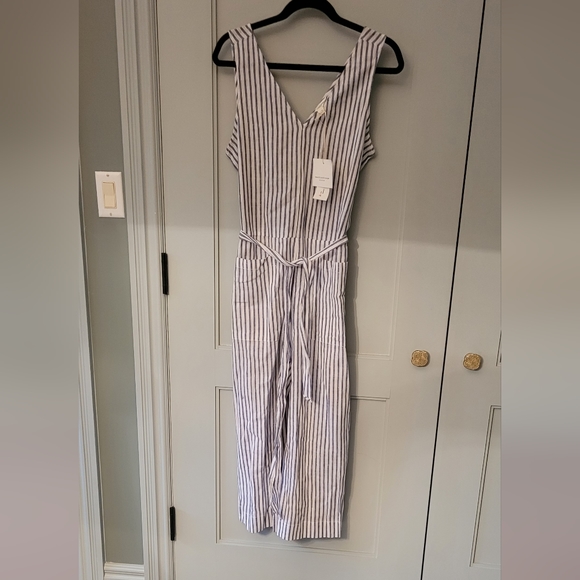 Jumpsuit - Picture 1 of 3